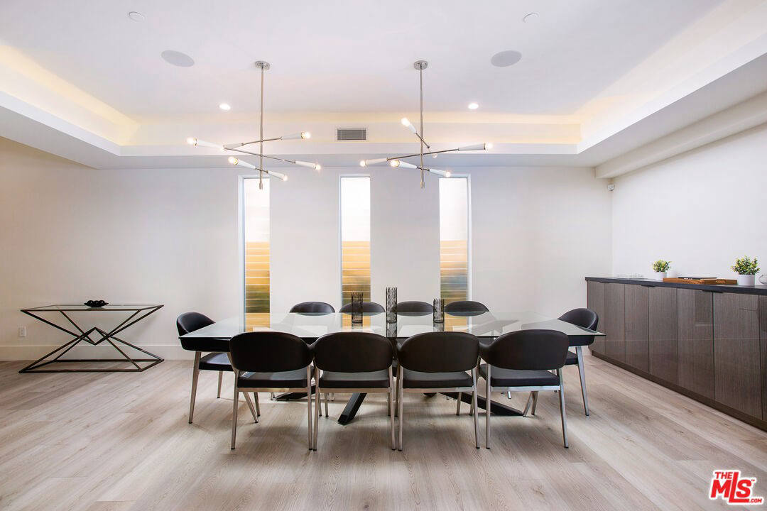 Квартира, 43 м², 2 595 000$ — FAKTOR